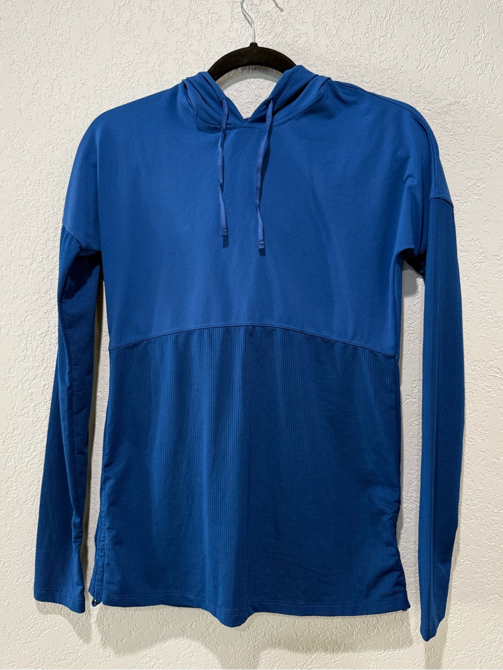Women’s Fabletics Cashel Hoodie Long-Sleeve Shirt